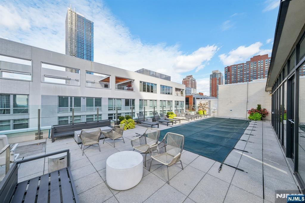 160 1st Street #1111