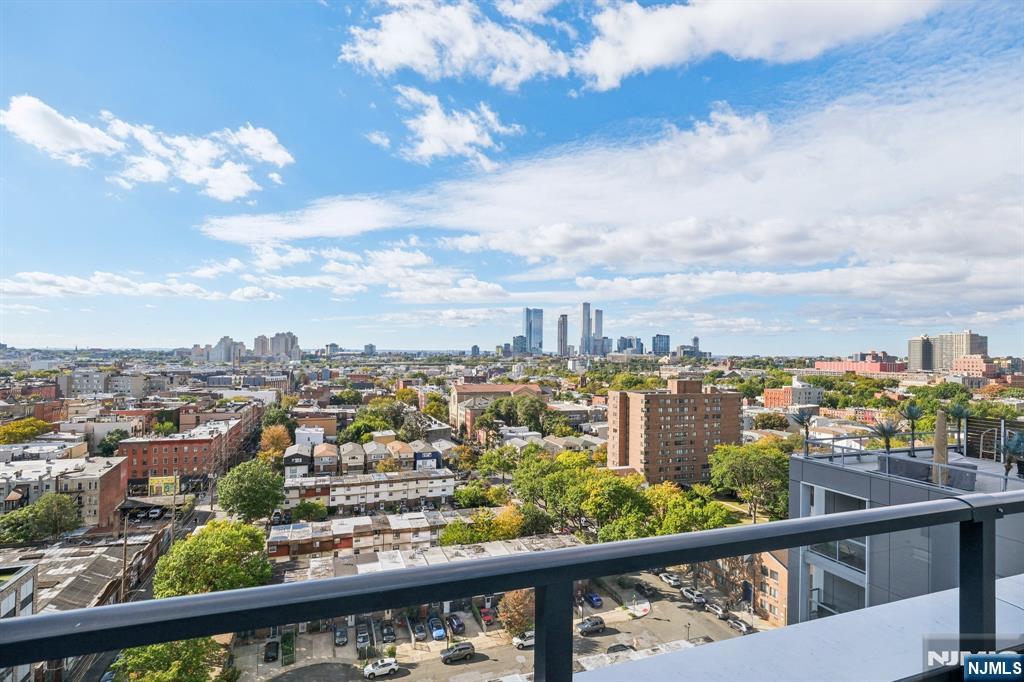 160 1st Street #1111