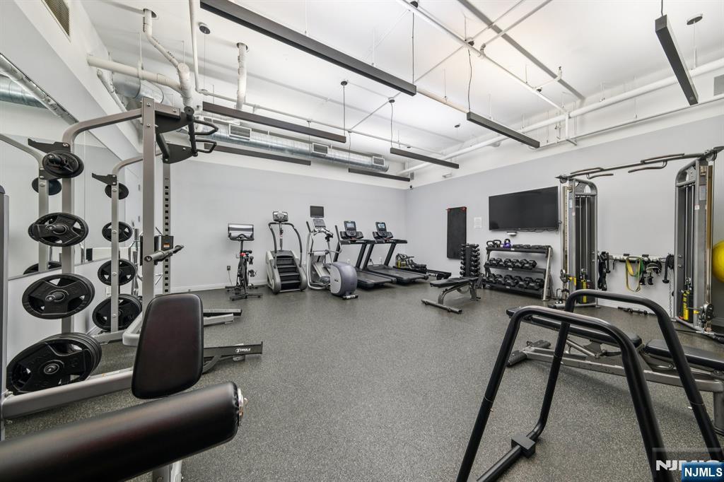 160 1st Street #1111