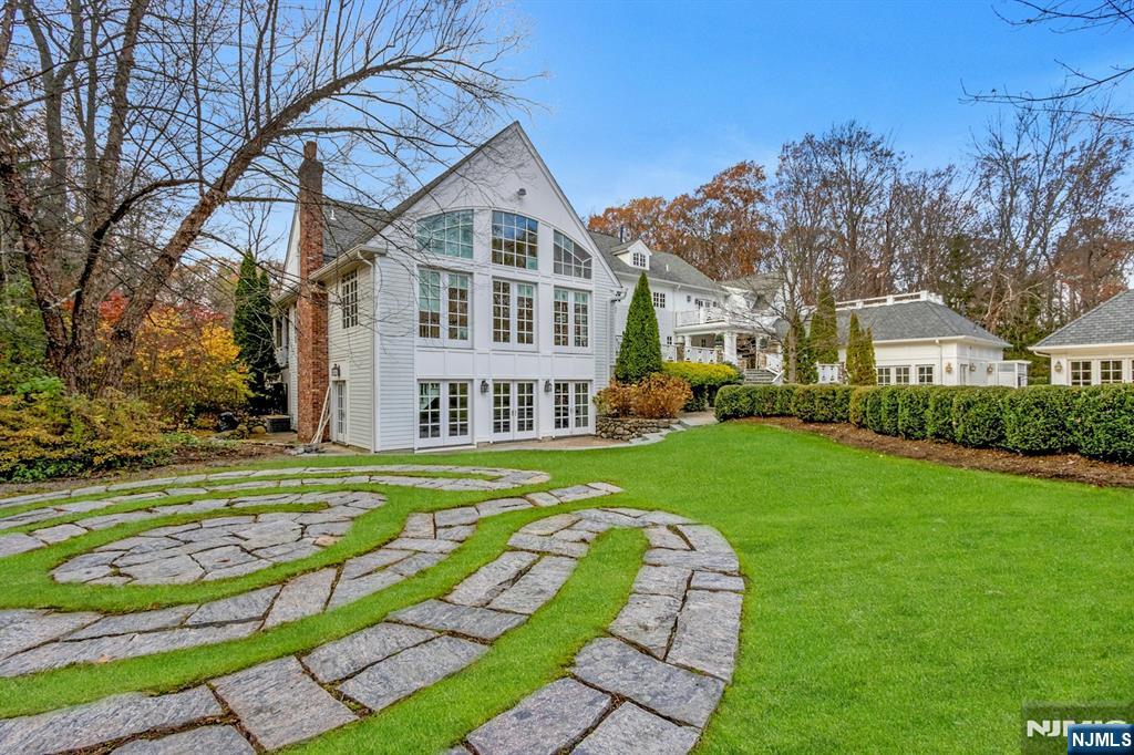 Gardens, Walking Trails, Zen area, with rear of the Estate as a backdrop