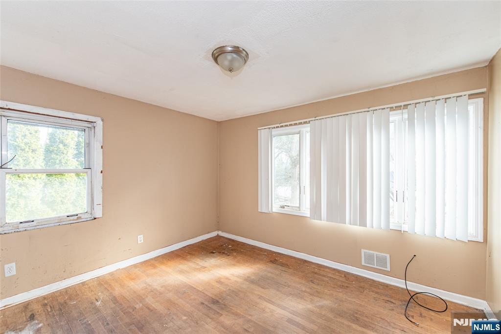 558 Beech Street, Twp of Washington, NJ 07676 Listing Photo  12