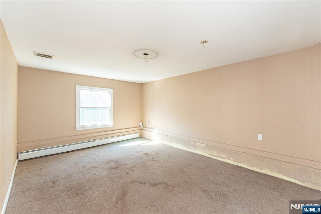 558 Beech Street, Twp of Washington, NJ 07676 Listing Photo  16