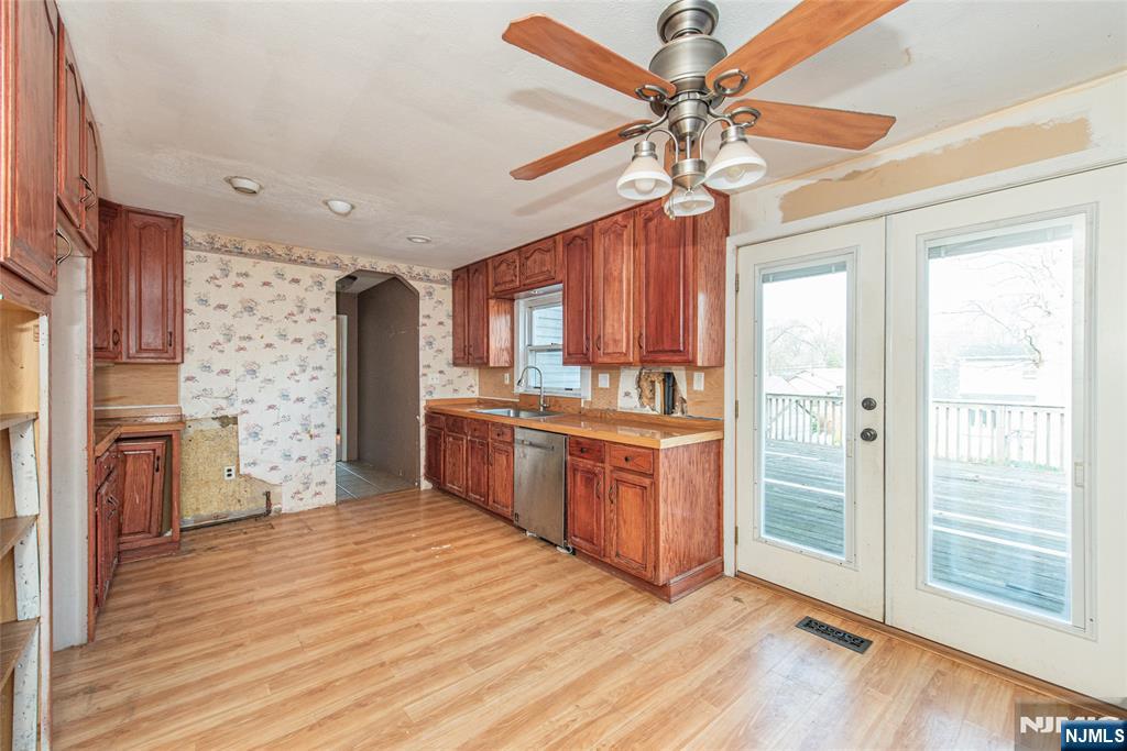 558 Beech Street, Twp of Washington, NJ 07676 Listing Photo  7