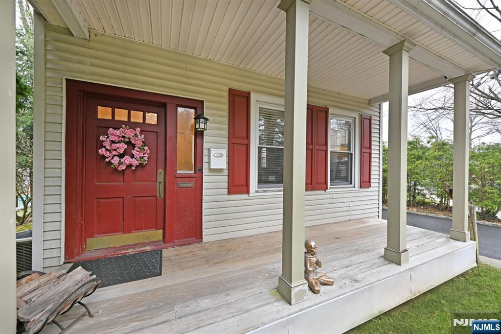 205 Union UNIT 2nd Floor, Ridgewood, NJ, 07450