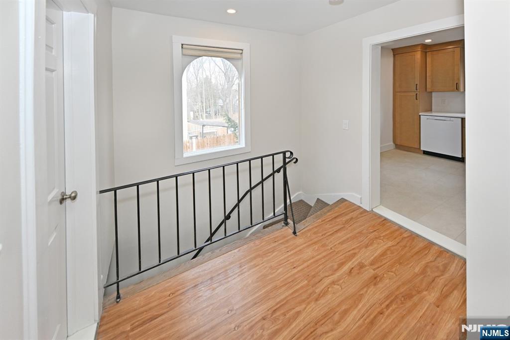 205 Union UNIT 2nd Floor, Ridgewood, NJ, 07450