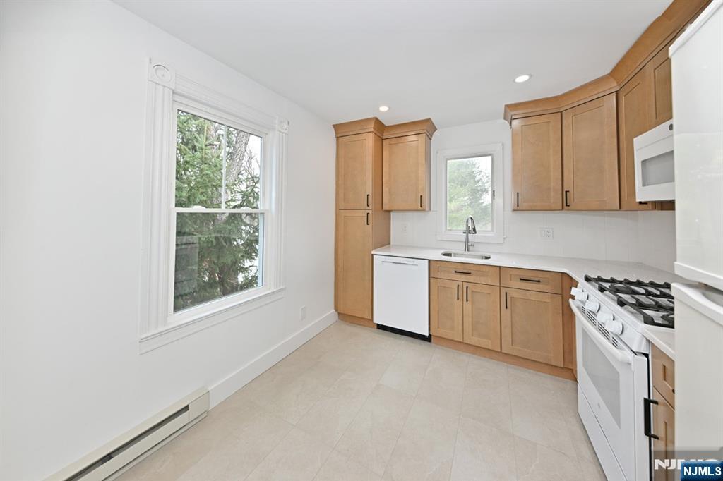 205 Union UNIT 2nd Floor, Ridgewood, NJ, 07450