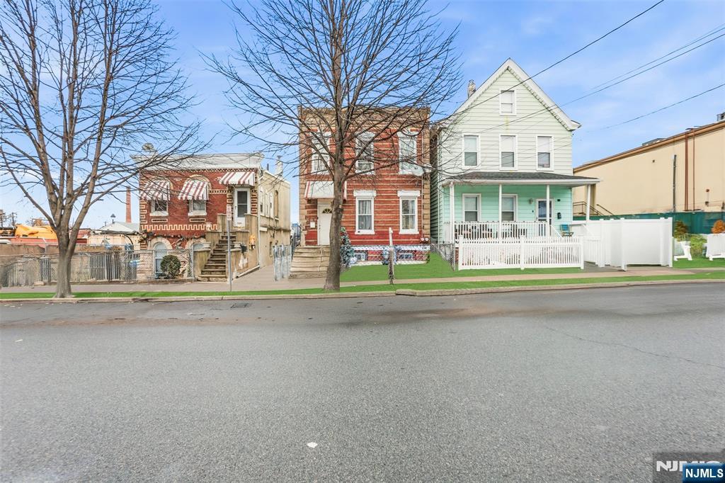 82 Randolph Avenue - Photo 3