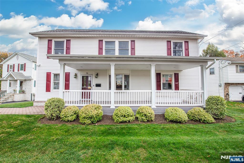 75 Grove Street - Photo 2