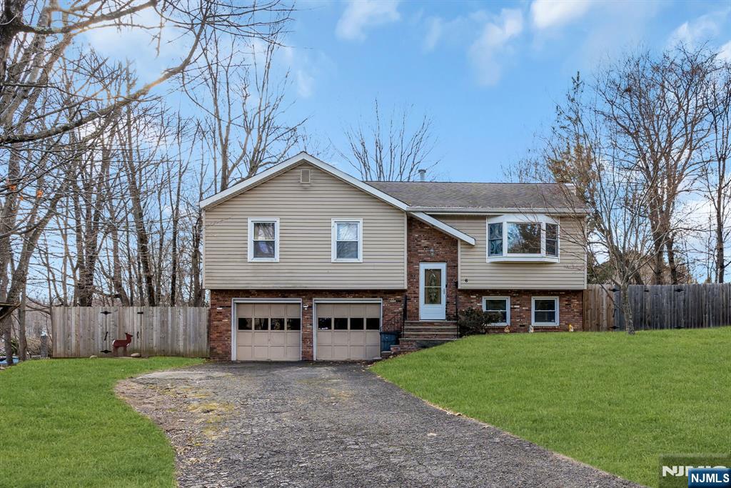 6 Whites Lane, Waldwick, NJ 07463 Listing Photo  0