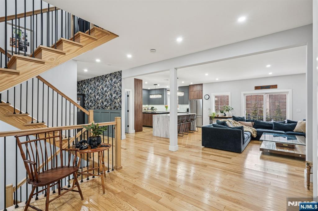 109 Arbor Drive - Photo 3