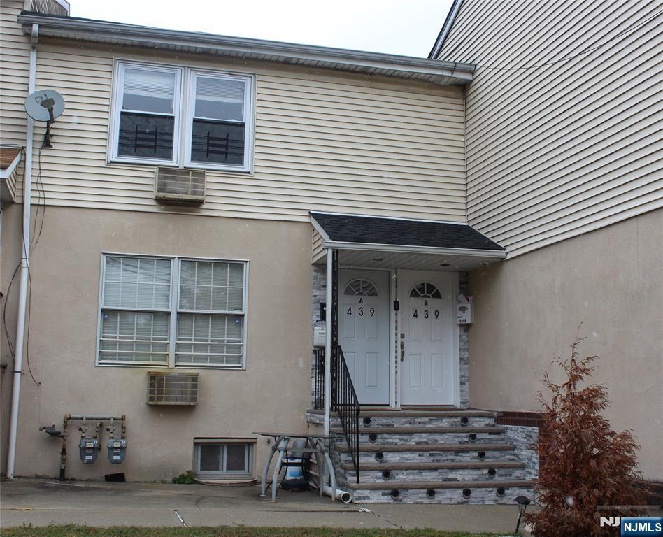 439 Marshall Street - Photo 1
