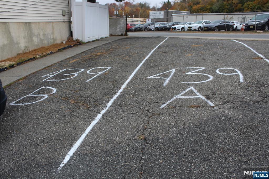 439 Marshall Street - Photo 3