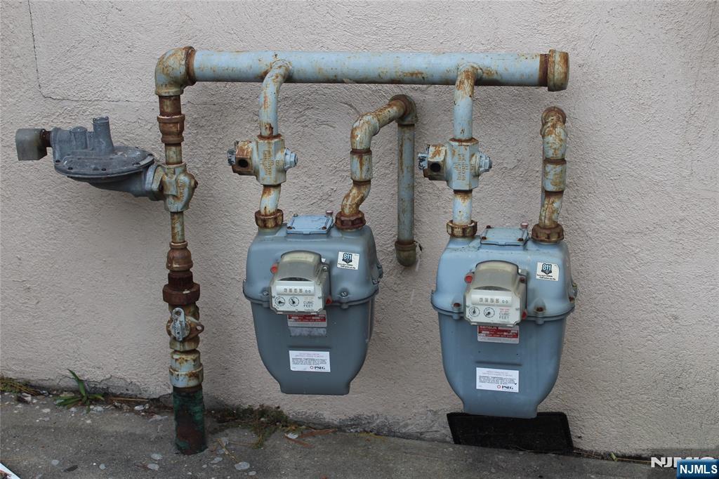 439 Marshall Street - Photo 5