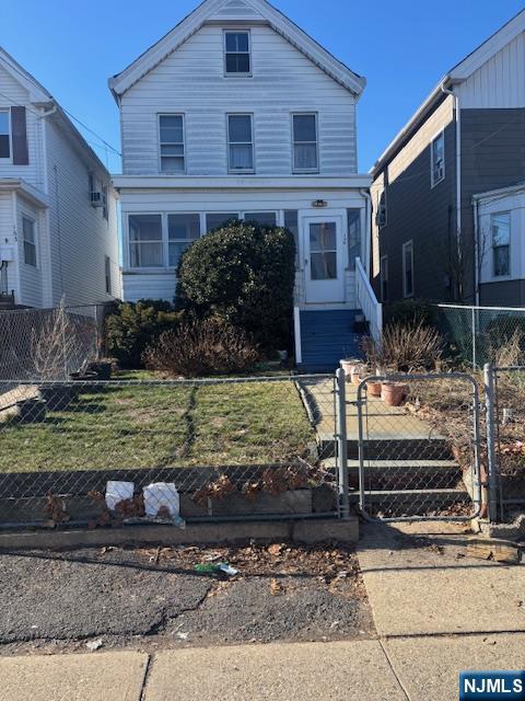 159 Lincoln Avenue - Photo 1