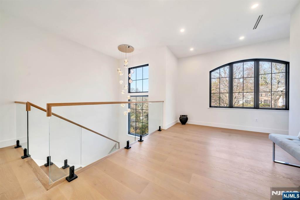 28 Ellens Way, Alpine, NJ, 07620