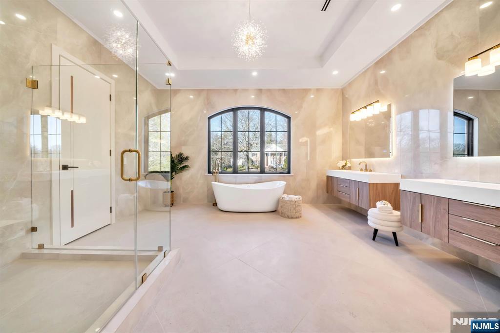 28 Ellens Way, Alpine, NJ, 07620