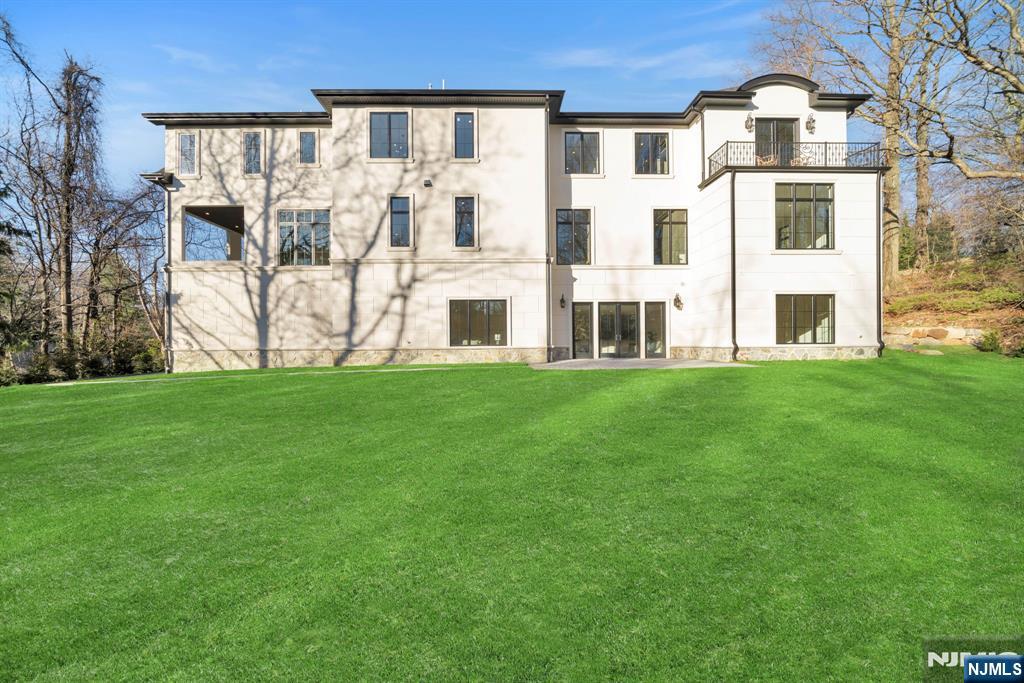 28 Ellens Way, Alpine, NJ, 07620