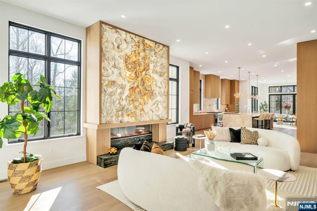 28 Ellens Way, Alpine, NJ, 07620