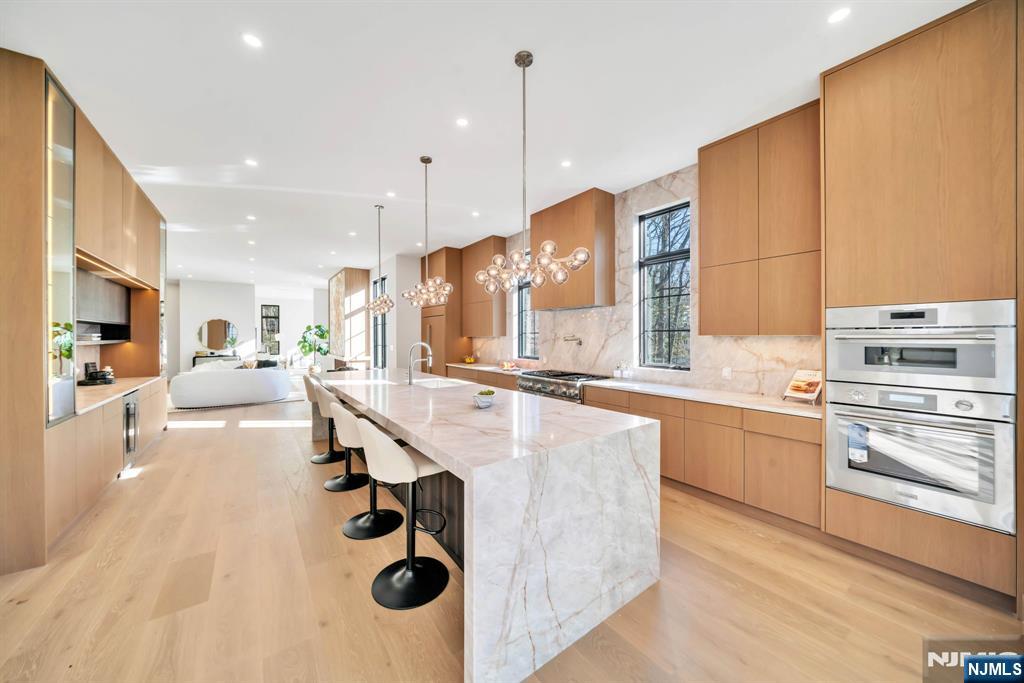 28 Ellens Way, Alpine, NJ, 07620