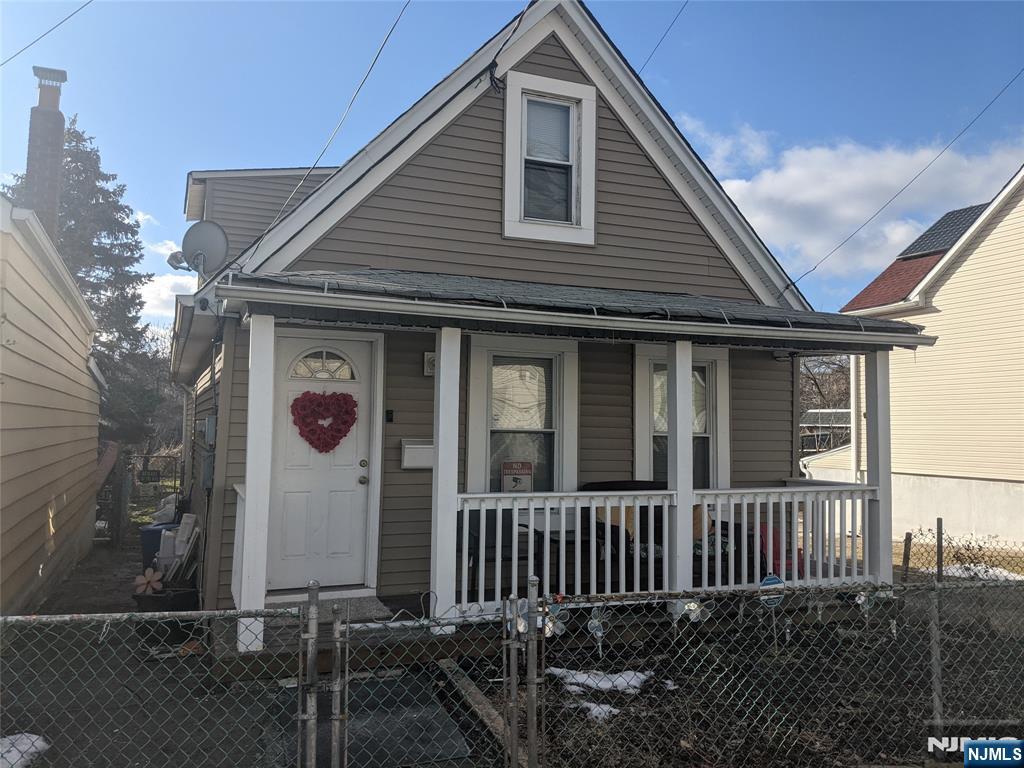401 River Drive