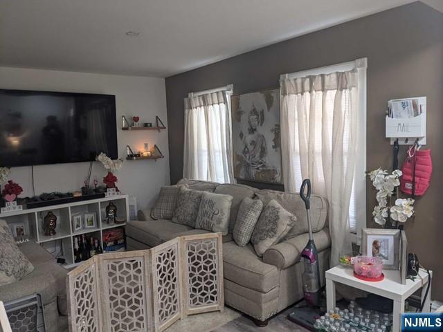 401 River Drive - Photo 4