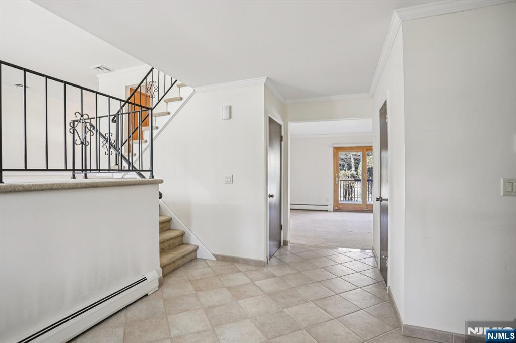 2 Eisenhower, Closter, NJ, 07624