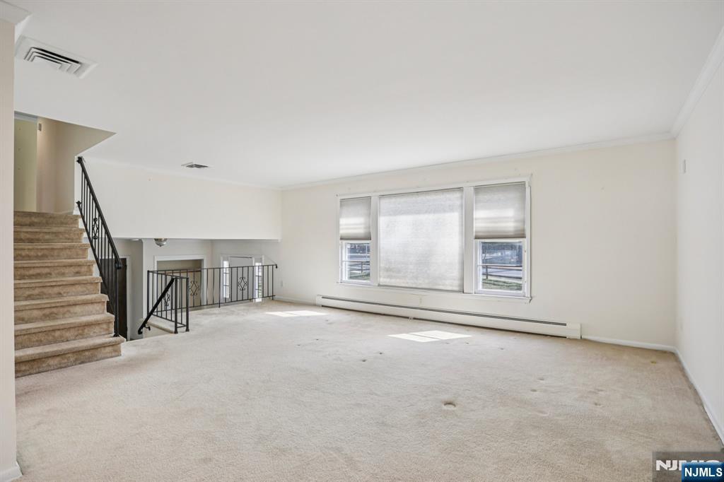 2 Eisenhower, Closter, NJ, 07624