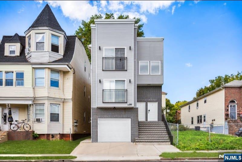 581 Bergen Street - Photo 1