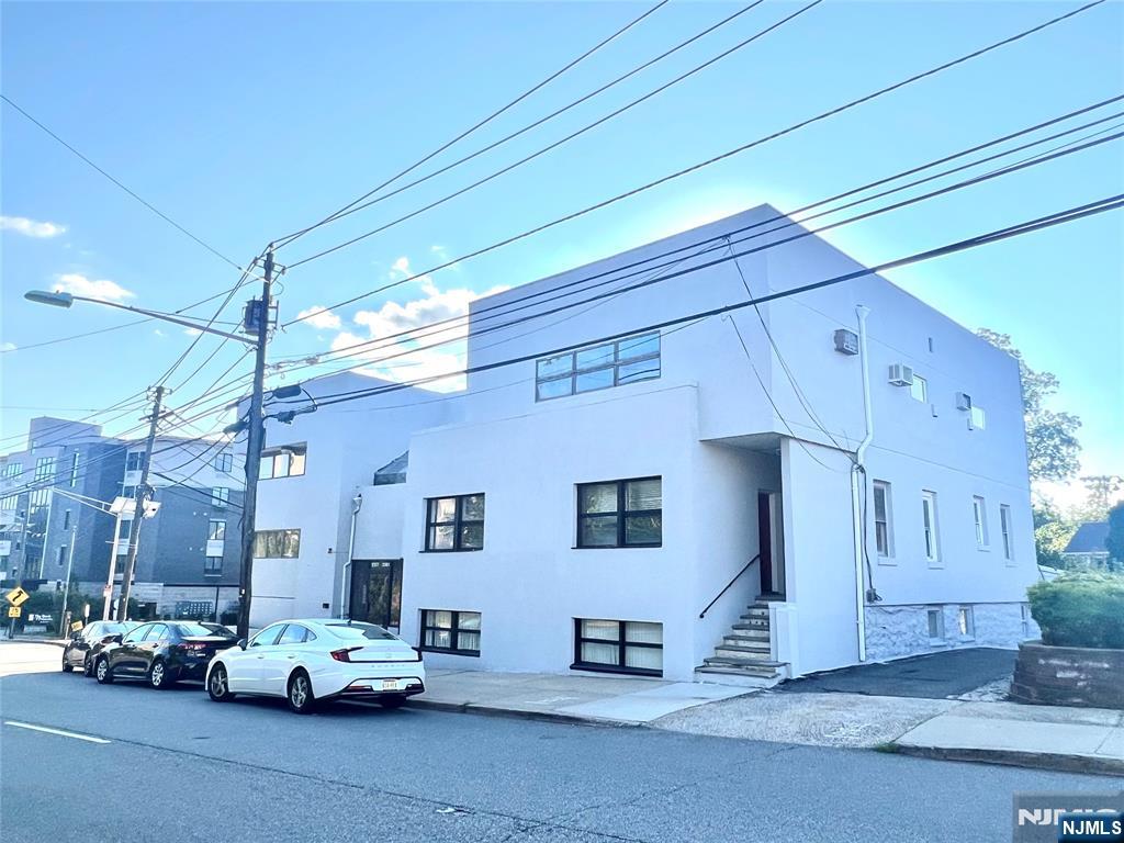 2357 Lemoine Avenue 1 - Photo 1