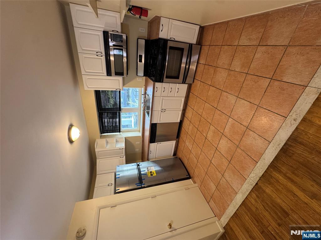 349 Gorge Road - Photo 3