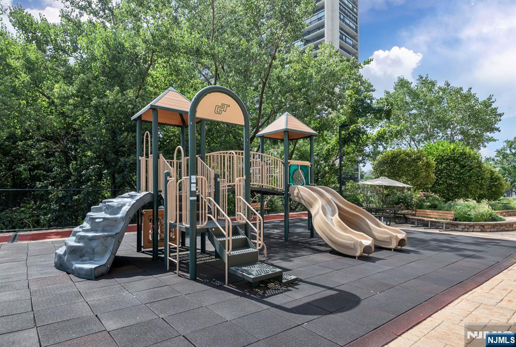 1512 Palisade Avenue, #5B, Fort Lee, NJ 07024 Listing Photo  41