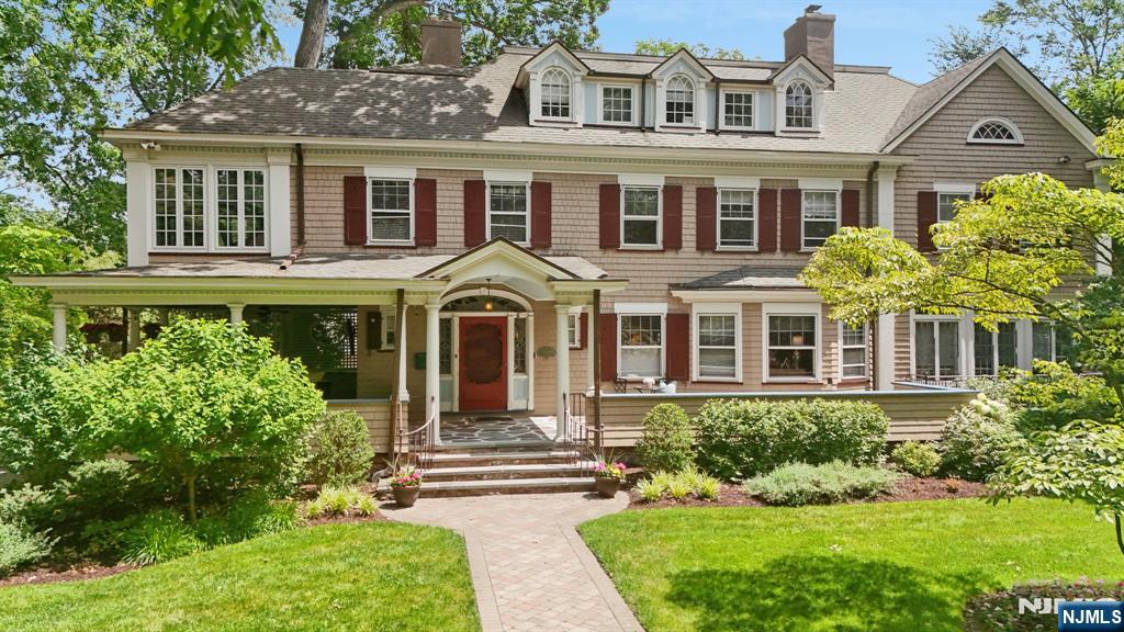 29 Hillcrest Road, Glen Ridge, NJ, 07028