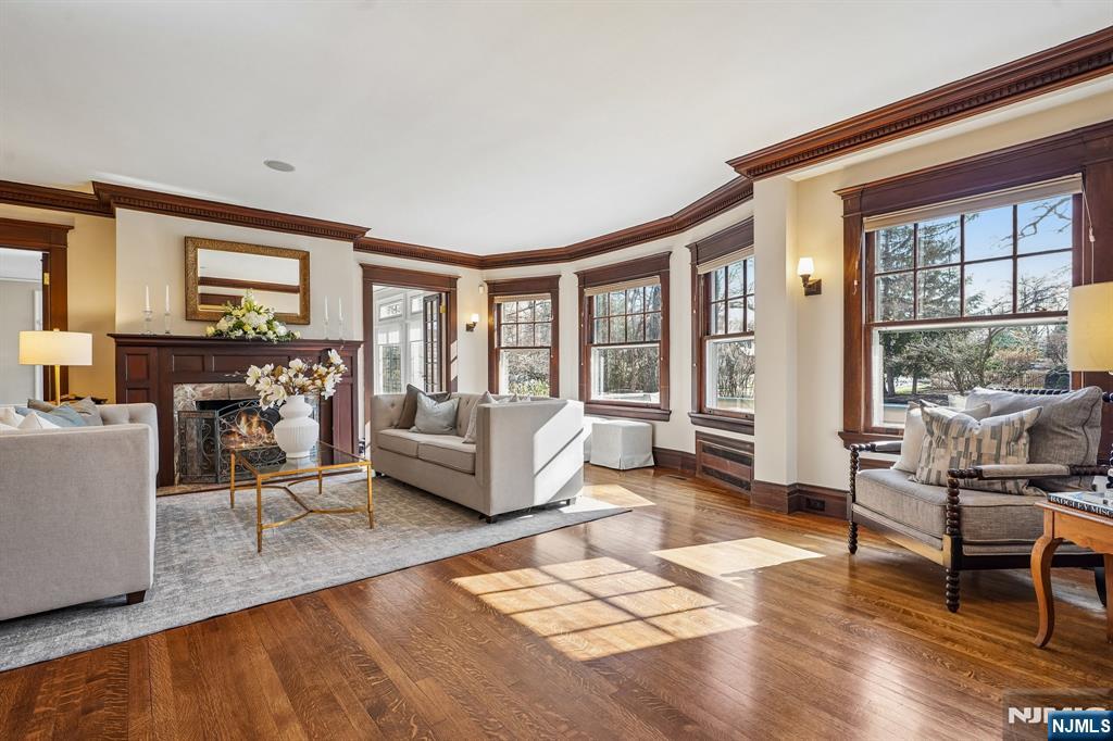 29 Hillcrest Road, Glen Ridge, NJ, 07028