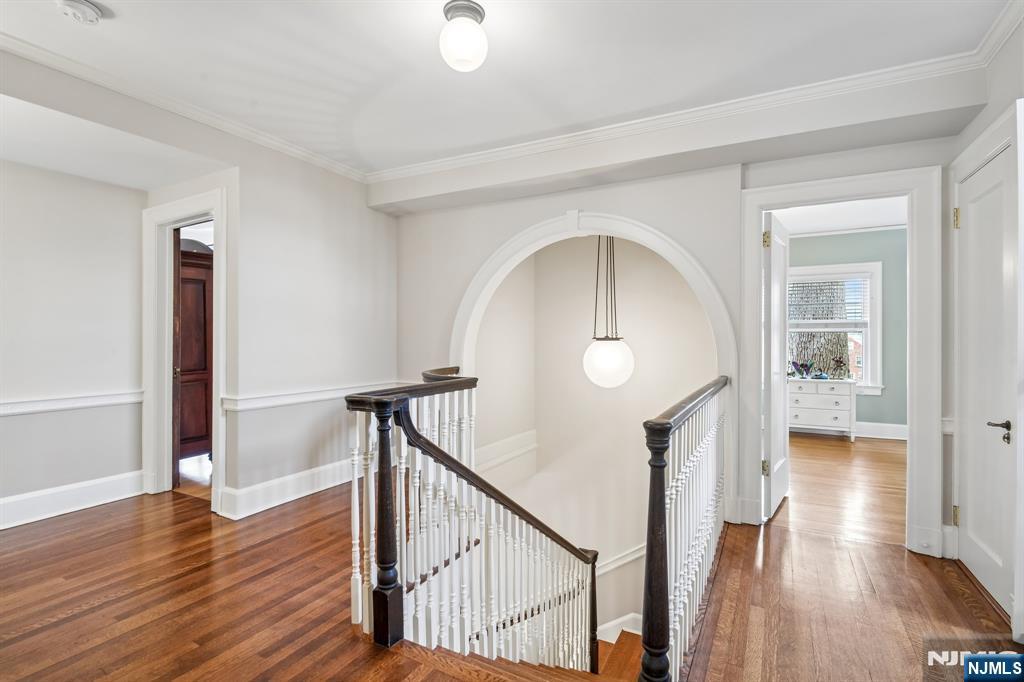 29 Hillcrest Road, Glen Ridge, NJ, 07028