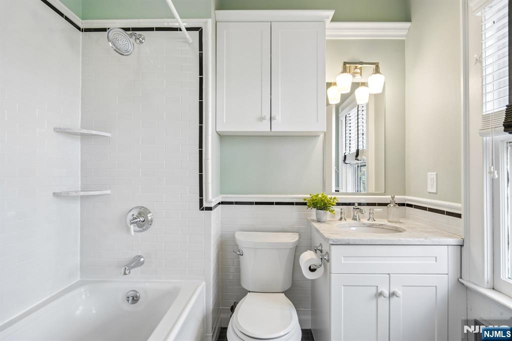 29 Hillcrest Road, Glen Ridge, NJ, 07028