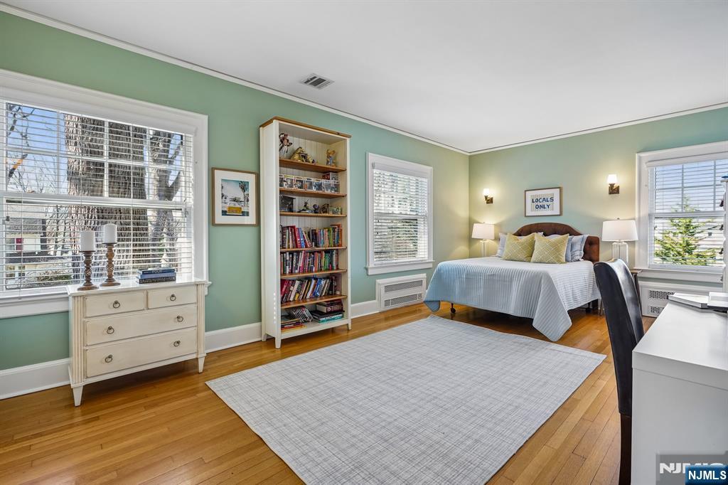 29 Hillcrest Road, Glen Ridge, NJ, 07028