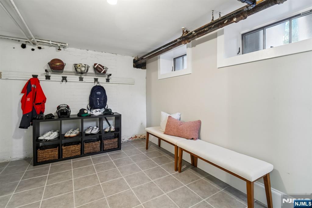 29 Hillcrest Road, Glen Ridge, NJ, 07028