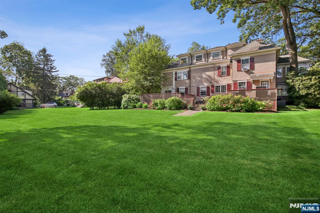 29 Hillcrest Road, Glen Ridge, NJ, 07028