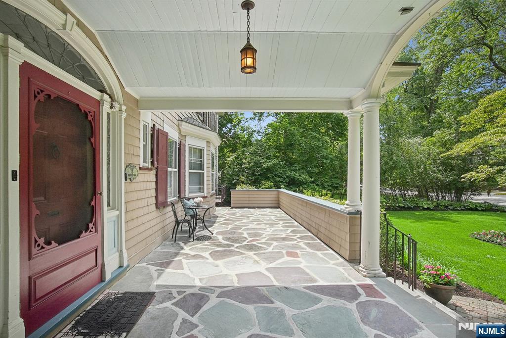 29 Hillcrest Road, Glen Ridge, NJ, 07028