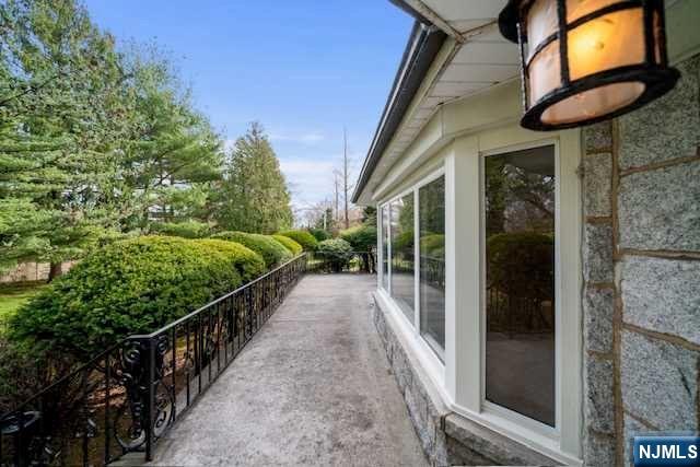 35 Old Dock Road, Alpine, NJ, 07620