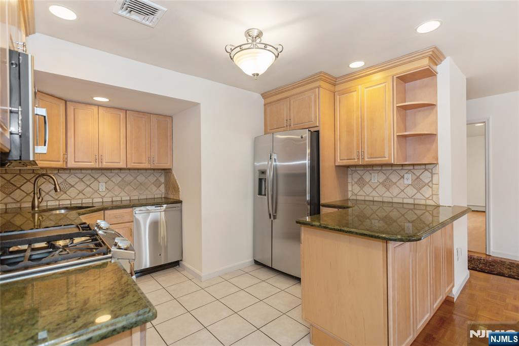 130 N 7th Street - Photo 5