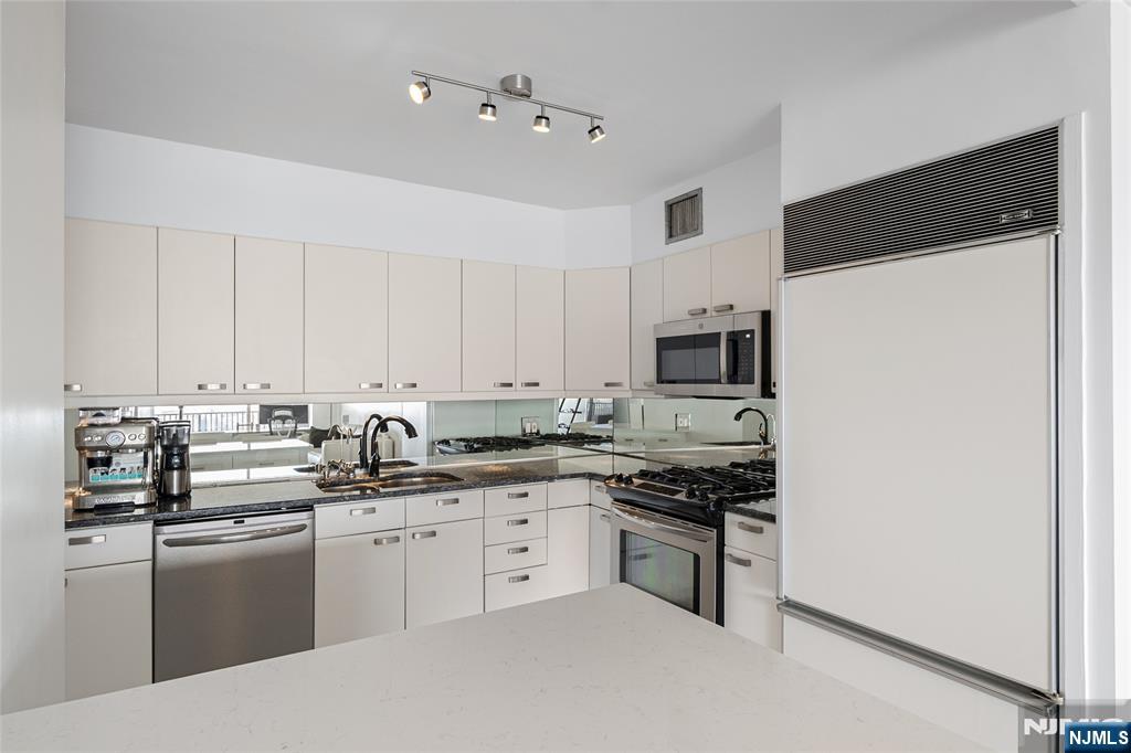 6 Horizon Road 1605 - Photo 5