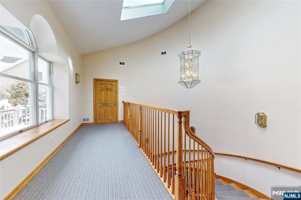 7 Cedar Street 2ND FLOOR - Photo 4