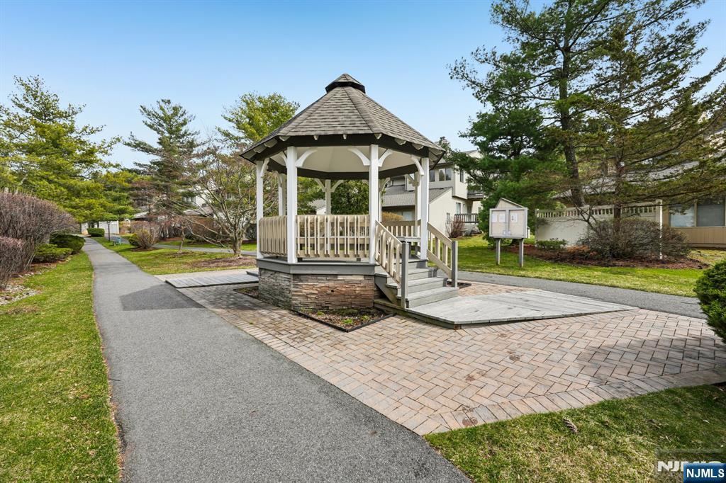 44 Hart Drive