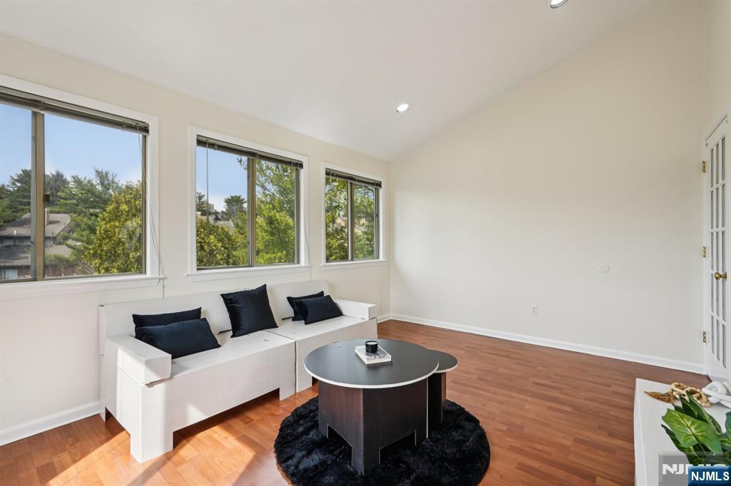 44 Hart Drive