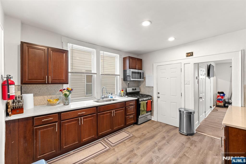 92 Devine Street - Photo 5