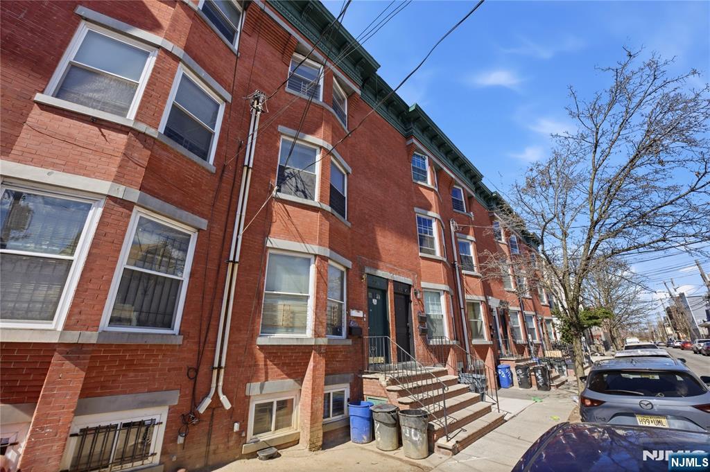 44 1//2 3rd Street 2 - Photo 2