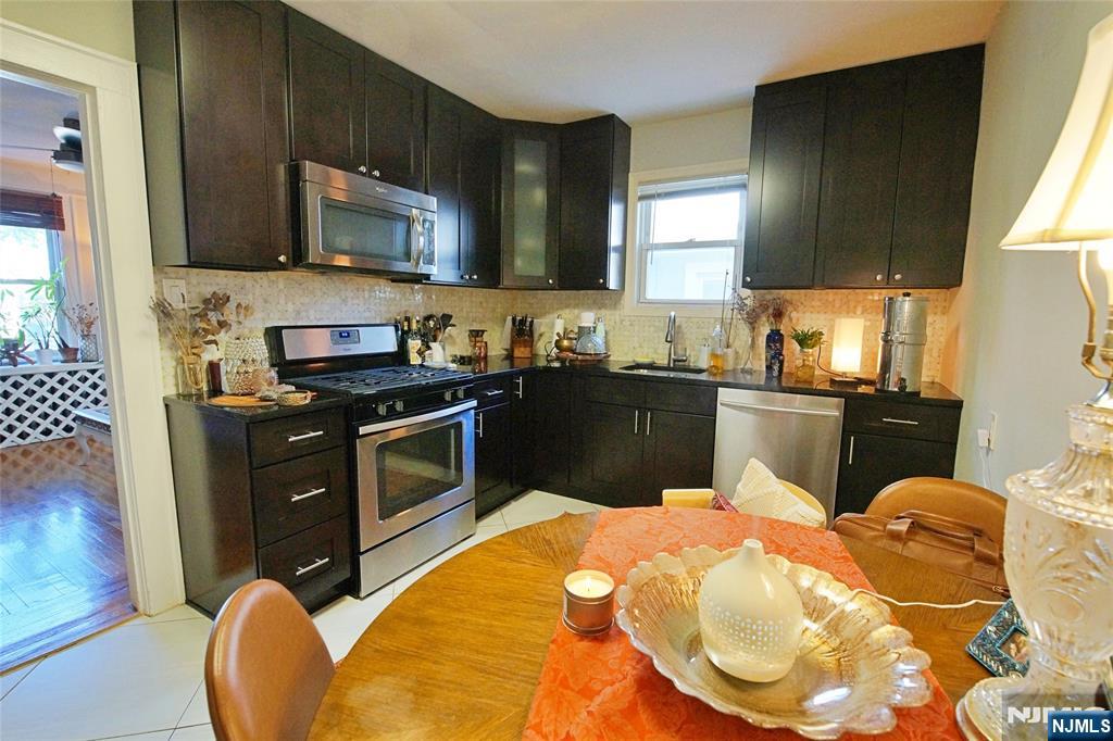 458 Shannon Place - Photo 5