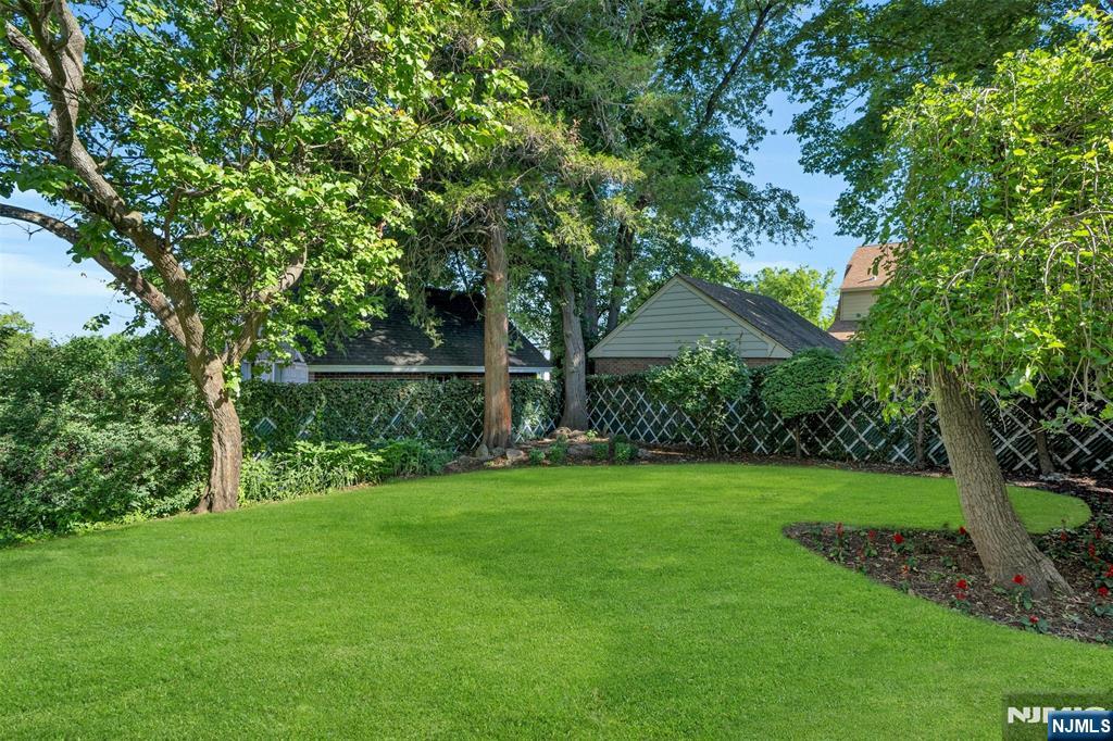 30 Brinkerhoff Avenue — photo 26