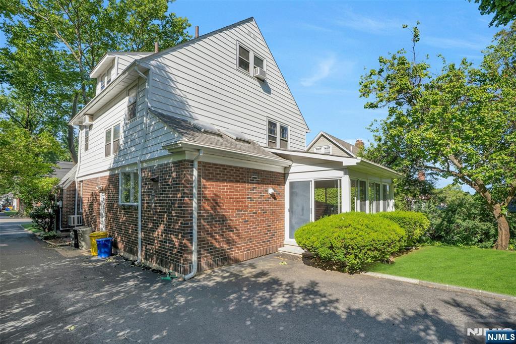 30 Brinkerhoff Avenue — photo 29